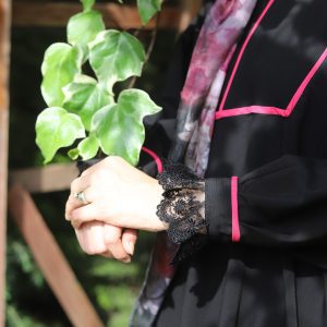 عبا مشکی مغزی دوزی کریشه